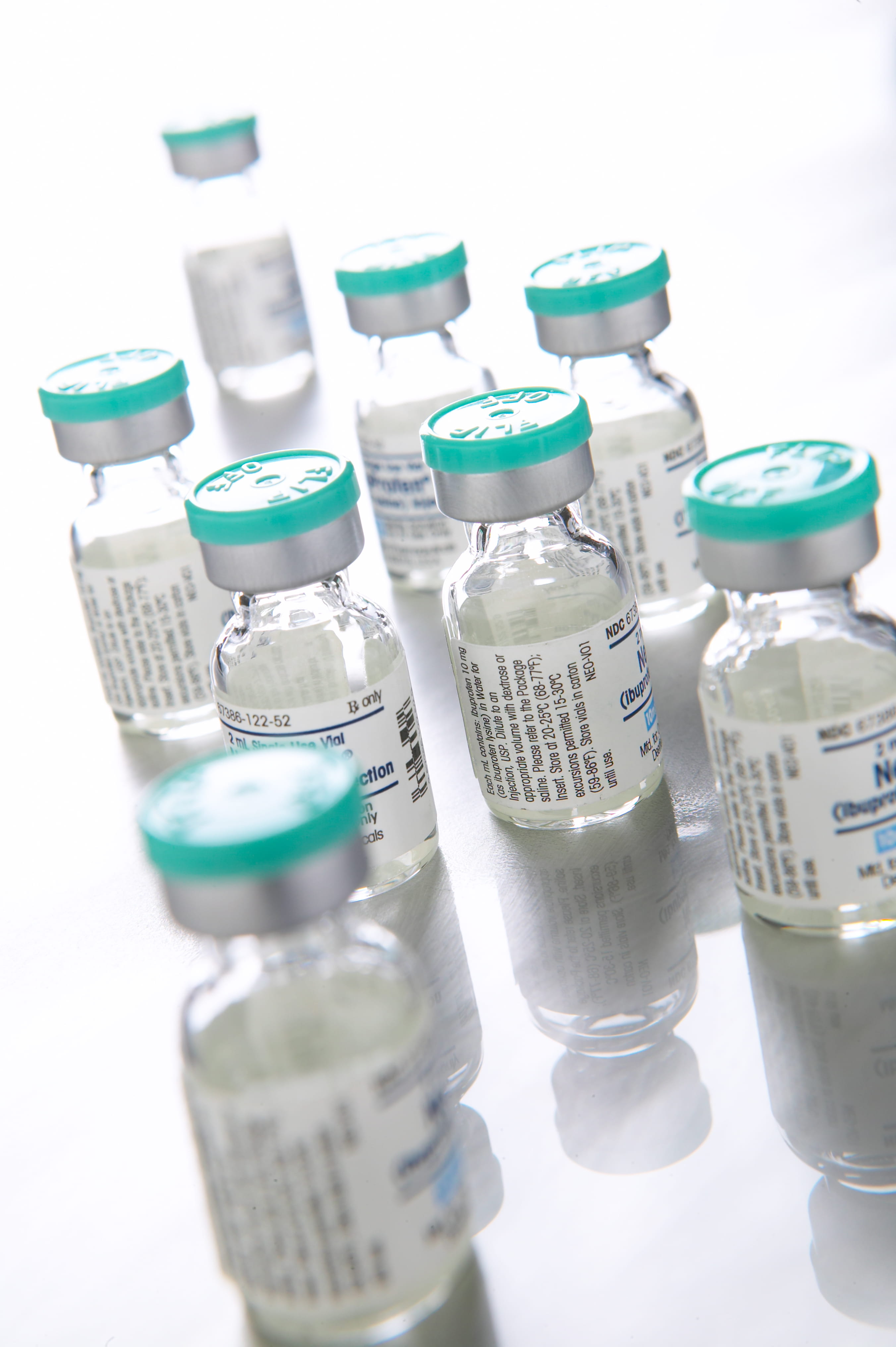 Vials of an injectable medical product